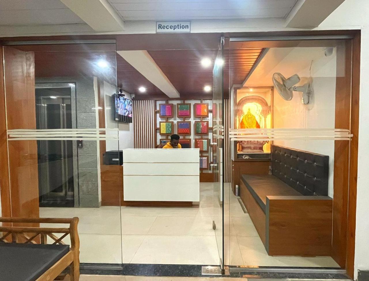 Hotel Ambai Executive Tuljapur Exterior photo